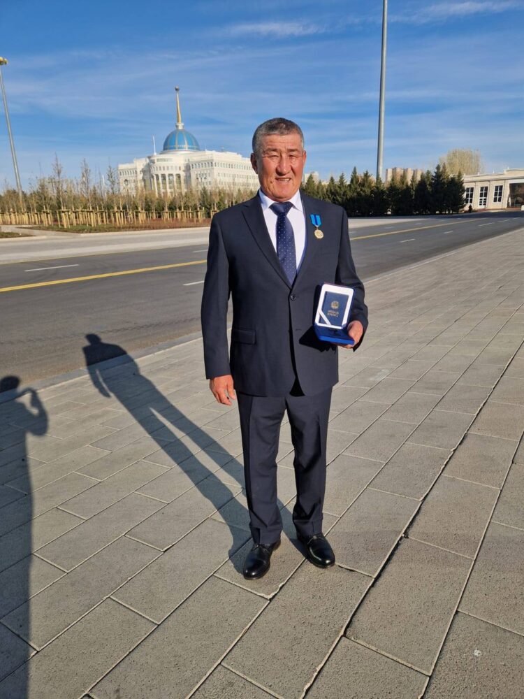 «Ерен еңбегі үшін» медалімен марапатталды